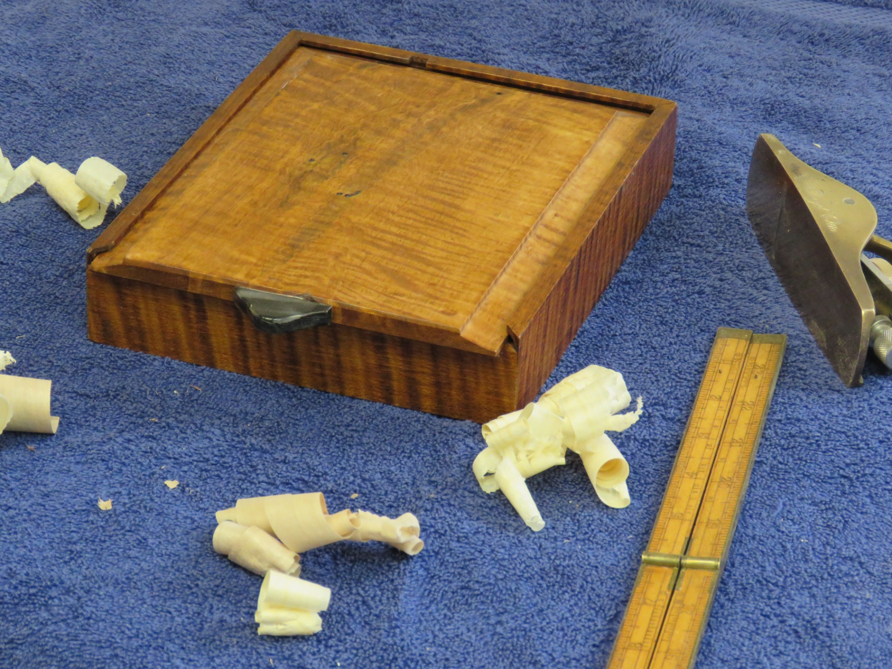 Curly maple pen box