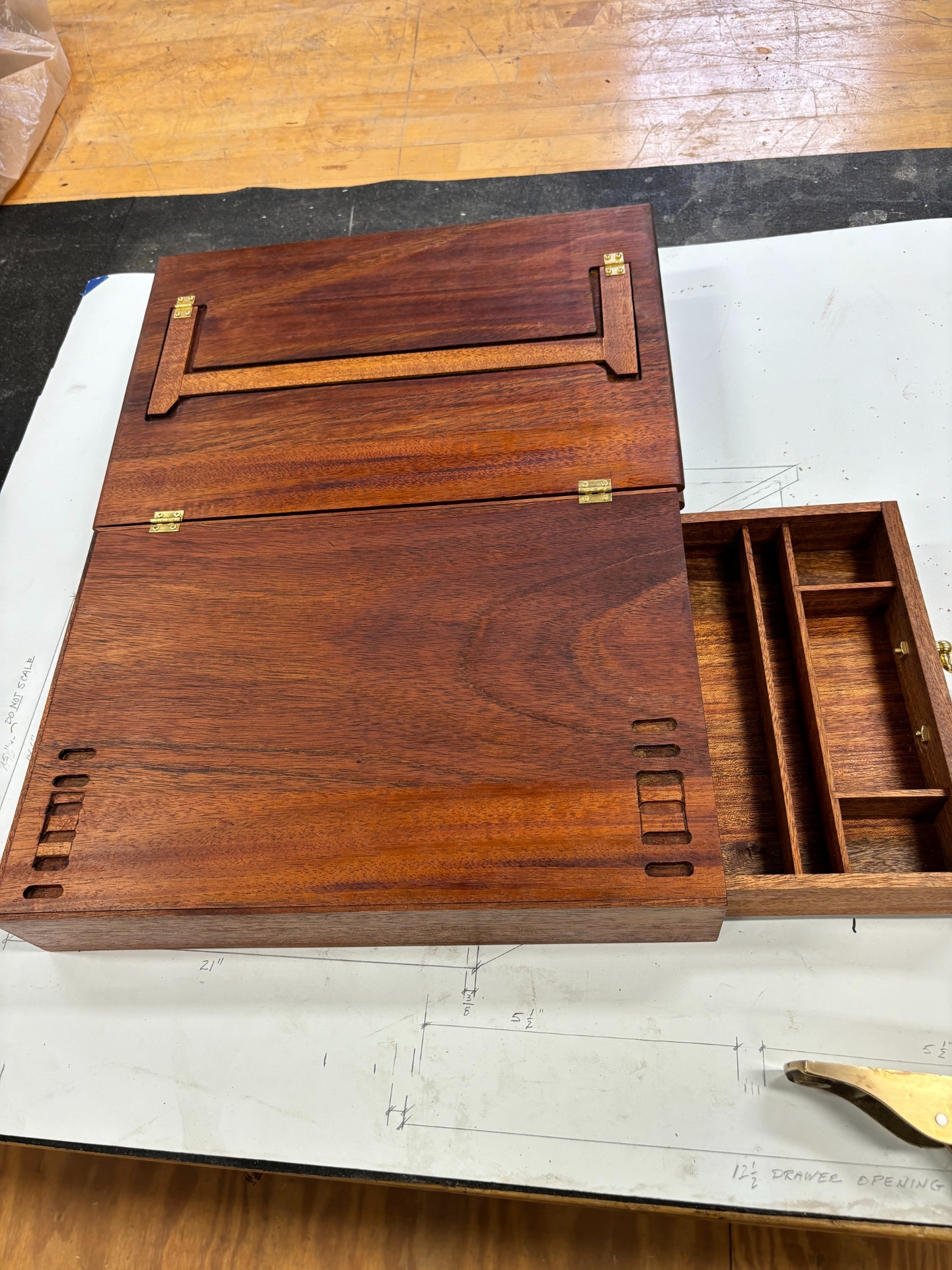 Pair of writing desks